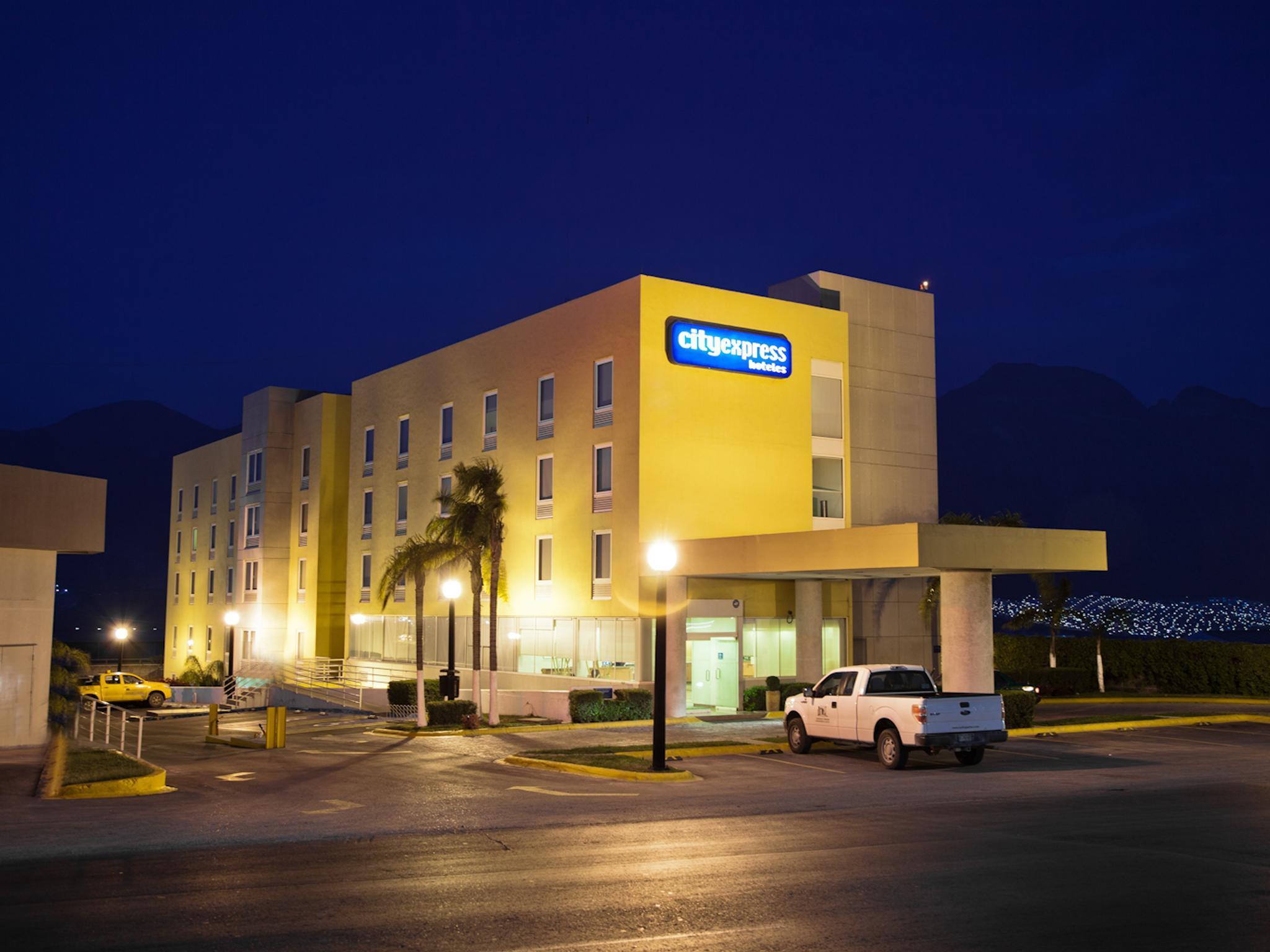 City Express By Marriott Monterrey Santa Catarina Santa Catarina  Kültér fotó