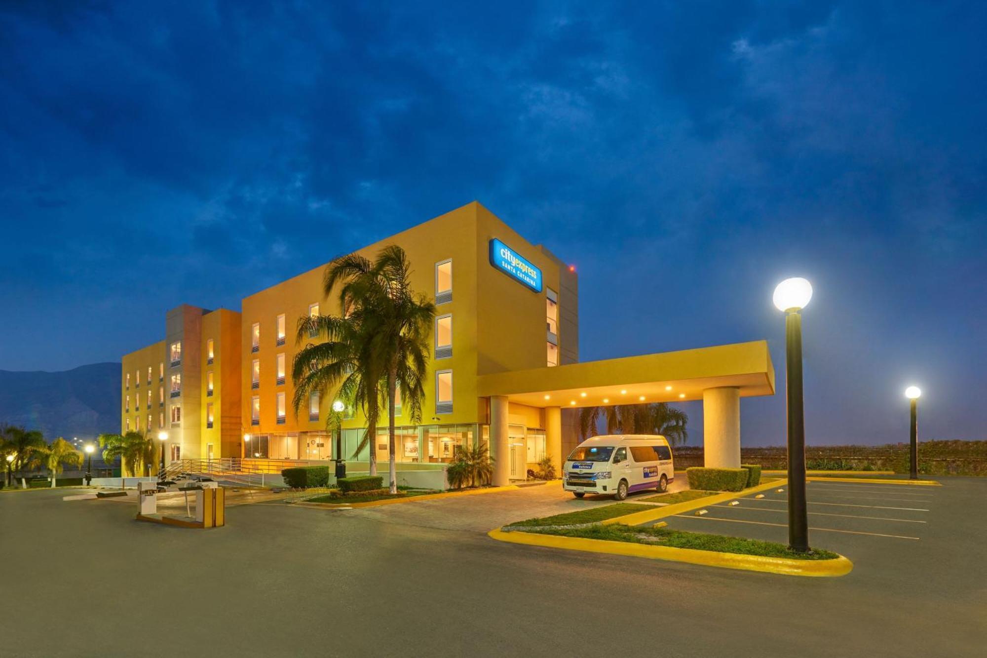 City Express By Marriott Monterrey Santa Catarina Santa Catarina  Kültér fotó